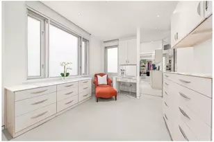 21 E 96th St, New York City, NY 10129 - Photo 9