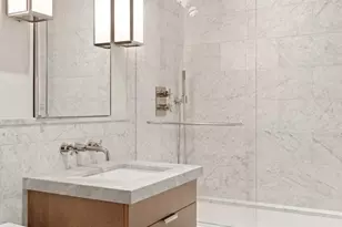 215 Sullivan St, New York City, NY 10012 - Photo 9