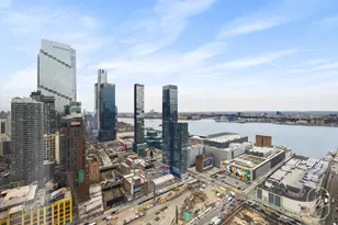 561 10th Ave, New York, NY 10036 - Photo 19