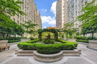 340 W 57th St, New York City, NY 10019 - Photo 13
