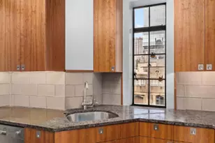 340 W 57th St, New York City, NY 10019 - Photo 3