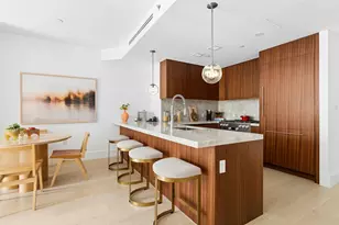 244 E 52nd St, New York City, NY 10022 - Photo 3