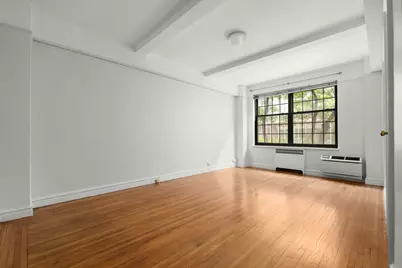 17 W 67th Street #3B, New York City, NY 10023 - Photo 3