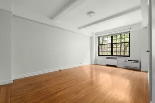 17 W 67th St, New York, NY 10023 - Photo 3