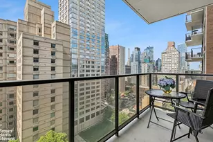 161 W 61st St, New York, NY 10023 - Photo 9