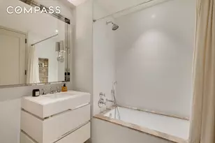 308 N 7th St, New York City, NY 11211 - Photo 9