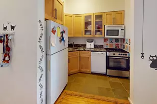 235 W 70th St, New York City, NY 10023 - Photo 3