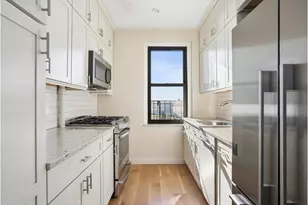 2 Grace Ct, New York City, NY 11201 - Photo 1