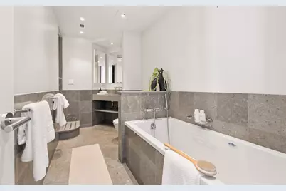 150 W 56th Street #6001, New York, NY 10019 - Photo 11