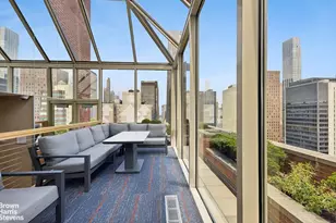 236 E 47th St, New York City, NY 10017 - Photo 15