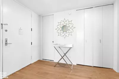 236 E 47th Street #30E, New York City, NY 10017 - Photo 5