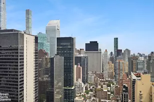 236 E 47th St, New York City, NY 10017 - Photo 19