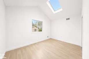 17 Tessa Ct, New York, NY 10304 - Photo 11