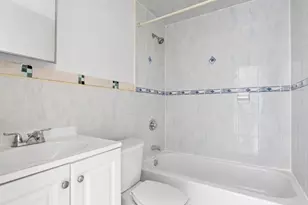 17 Tessa Ct, New York, NY 10304 - Photo 15