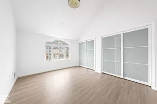 17 Tessa Ct, New York, NY 10304 - Photo 7