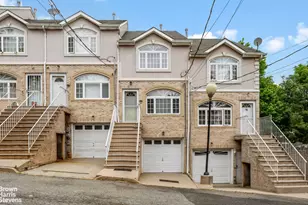 17 Tessa Ct, New York, NY 10304 - Photo 19
