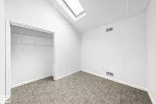 17 Tessa Ct, New York, NY 10304 - Photo 9
