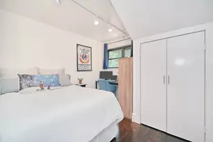 226 W 13th St, New York, NY 10011 - Photo 3