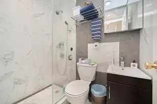 226 W 13th St, New York, NY 10011 - Photo 5