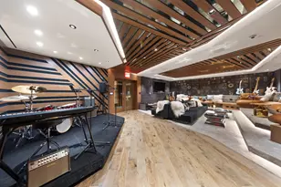 200 E 95th St, New York, NY 10128 - Photo 21