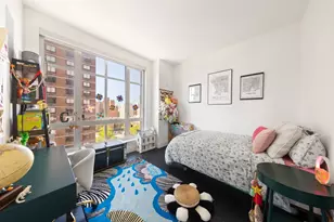 200 E 95th St, New York, NY 10128 - Photo 17