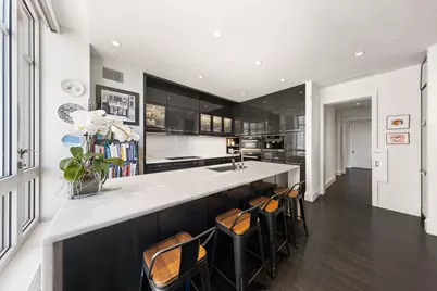 200 E 95th Street #14B, New York City, NY 10128 - Photo 1