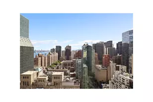 310 E 46th St, New York City, NY 10017 - Photo 11