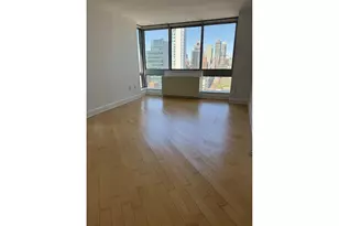235 E 55th St, New York, NY 10022 - Photo 1
