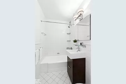 211 E 18th Street #5E, New York, NY 10003 - Photo 5