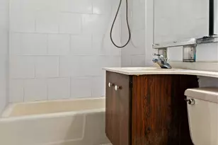 531 Main St, New York City, NY 10044 - Photo 9