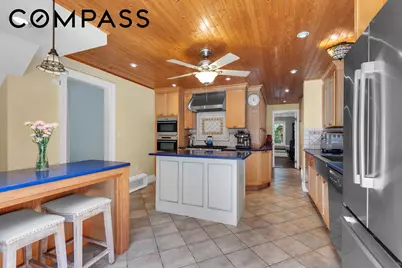 8525 Colonial Road, New York City, NY 11209 - Photo 5