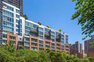 303 E 33rd St, New York City, NY 10016 - Photo 33