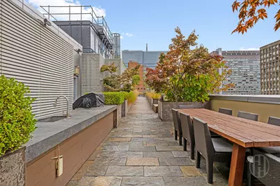 303 E 33rd Street #9E, New York City, NY 10016 - Photo 29