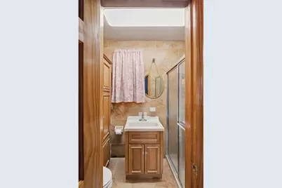 818 Onderdonk Avenue, New York City, NY 11385 - Photo 11