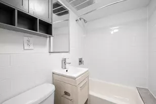 307 W 29th St, New York City, NY 10001 - Photo 5