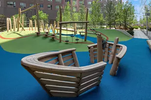 252 South St, New York City, NY 10002 - Photo 27