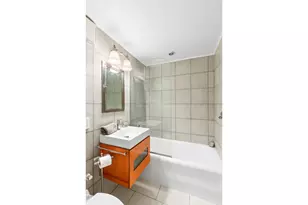 320 E 42nd St, New York City, NY 10017 - Photo 7