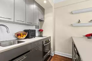 320 E 42nd St, New York City, NY 10017 - Photo 3