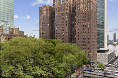 320 E 42nd Street #408, New York, NY 10017 - Photo 5