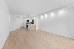 321 E 48th St, New York, NY 10017 - Photo 3