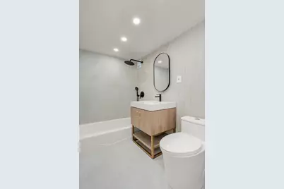 321 E 48th Street #7L, New York, NY 10017 - Photo 5