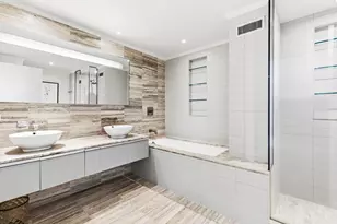 322 W 57th St, New York City, NY 10019 - Photo 7