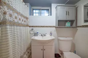 112-28 200th St, New York City, NY 11412 - Photo 11