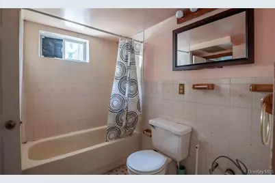 133-60 244th Street, New York City, NY 11422 - Photo 11