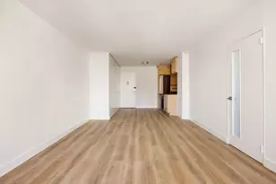 130 E 18th St, New York City, NY 10003 - Photo 9