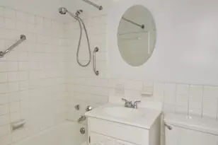 415 E 52nd St, New York, NY 10022 - Photo 7