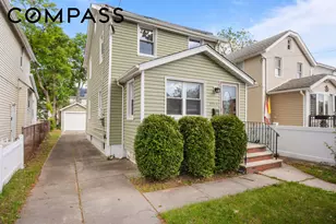 194-35 114th Dr, New York City, NY 11412 - Photo 1