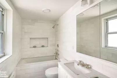 170 E 77th Street #8G, New York, NY 10075 - Photo 5