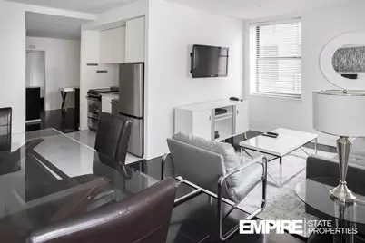 150 W 51st Street #918, New York City, NY 10019 - Photo 3