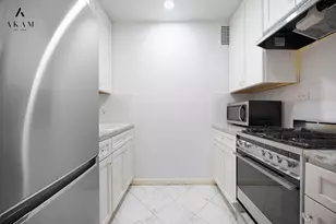 241 E 76th St, New York City, NY 10075 - Photo 7